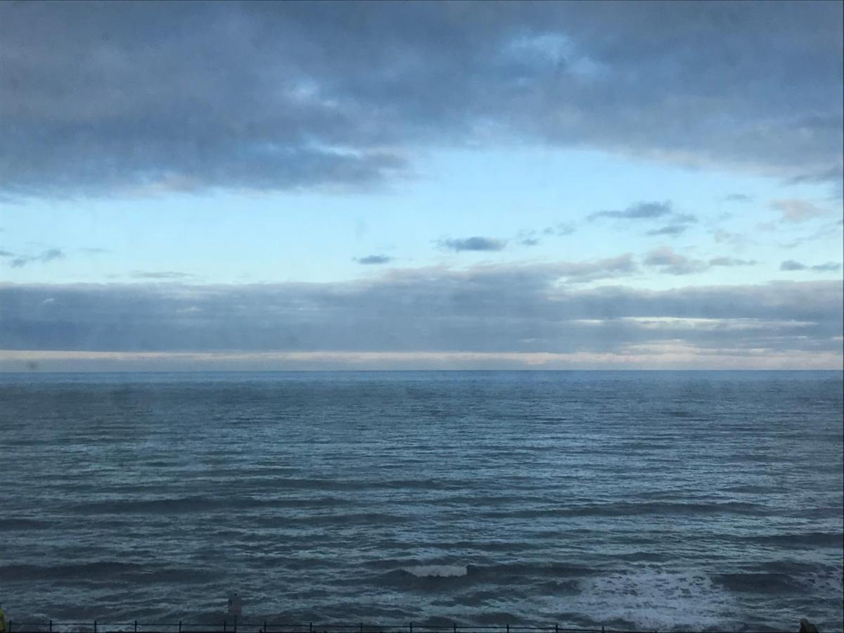 Seaview North Bay Holiday Home Apartment Scarborough Eksteriør bilde
